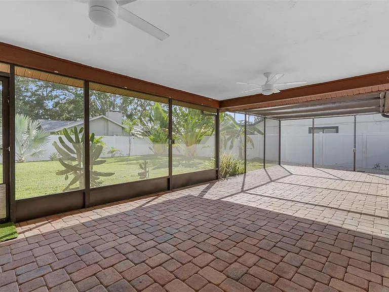 4250 Marlowe Dr — Photo 26