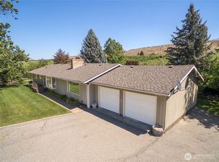 30 Fisher Rd, Tonasket, WA 98855
