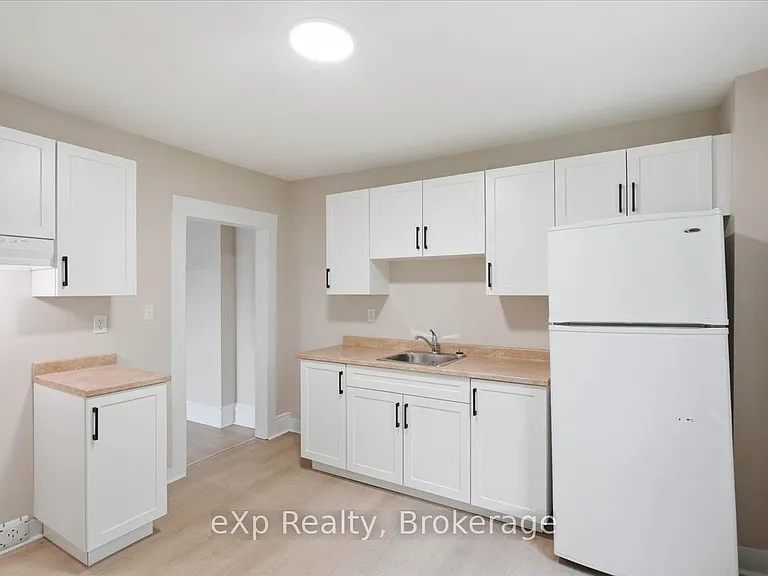 132 Macdonald Ave — Photo 9