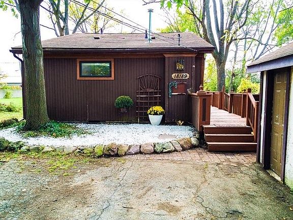 4th image of 18189 Gould Ct