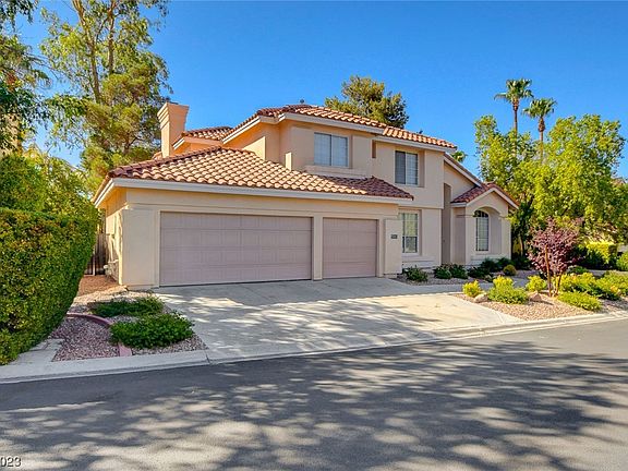 3rd image of 8308 Opal Cove Dr