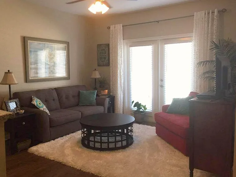Seaside Landing Apartments — Photo 3