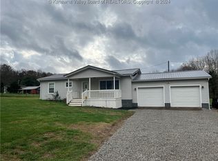 225 Bethel Rd, Point Pleasant, WV 25550