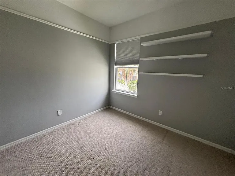 903 Yew Ct — Photo 40