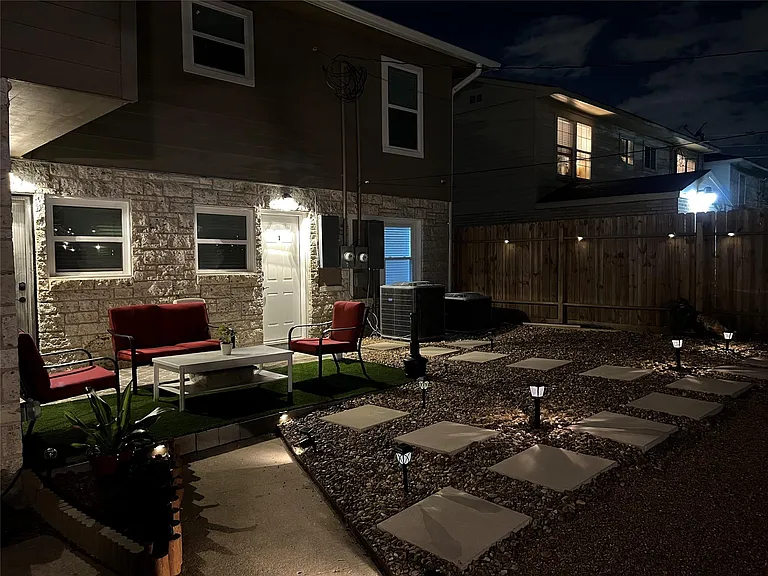 1909 Ruth St — Photo 33