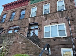 211 Shippen St APT 3, Weehawken, NJ 07086