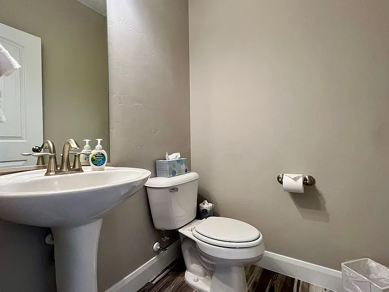 2520 Blackhawk Dr #30 — Photo 18