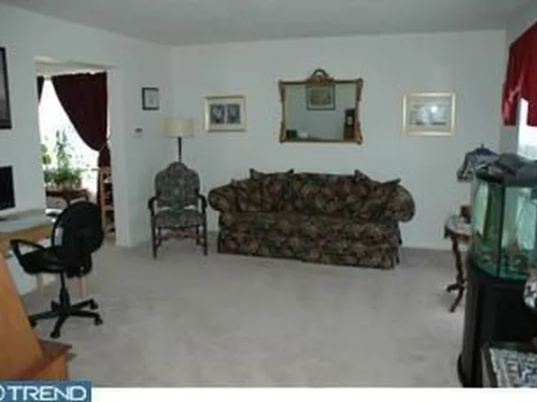 132 Kingsbridge Dr, Lumberton, NJ 08048