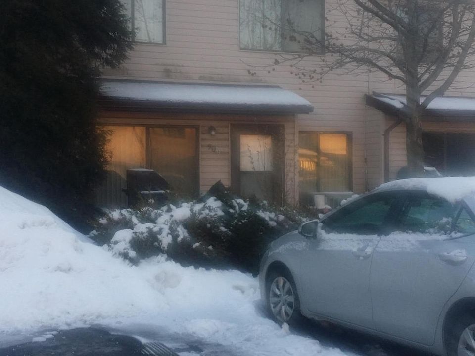 2nd image of 90 Wolkoff Ln #A