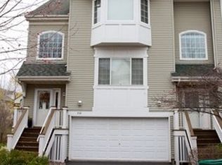 719 Fairfield Cir, Minnetonka, MN 55305