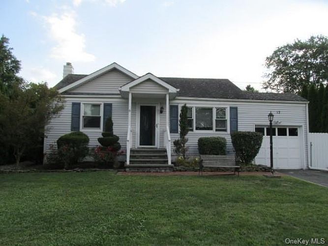 1st image of 12 Central Dr
