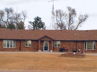 208 4th St, Lisco, NE 69148