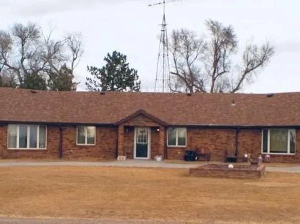 208 4th St, Lisco, NE 69148