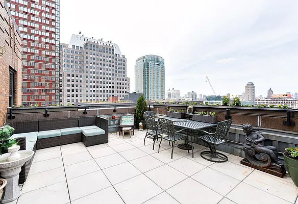 Sold by Corcoran | media 15