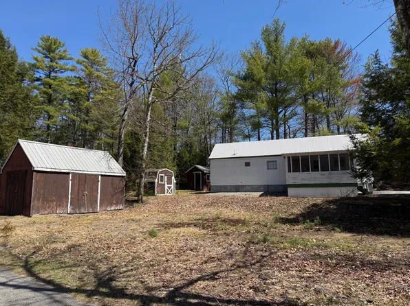 5 Village Circle, Shapleigh, ME 04076