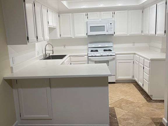 3rd image of 8575 Independence Ave APT 5