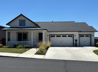 4398 SW Yew Ave, Redmond, OR 97756