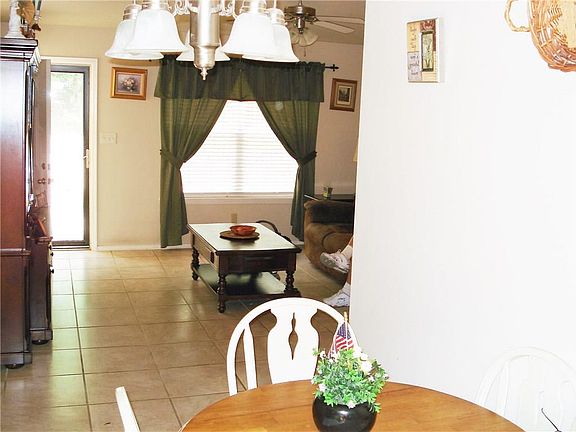 3rd image of 48 Dulverton Dr