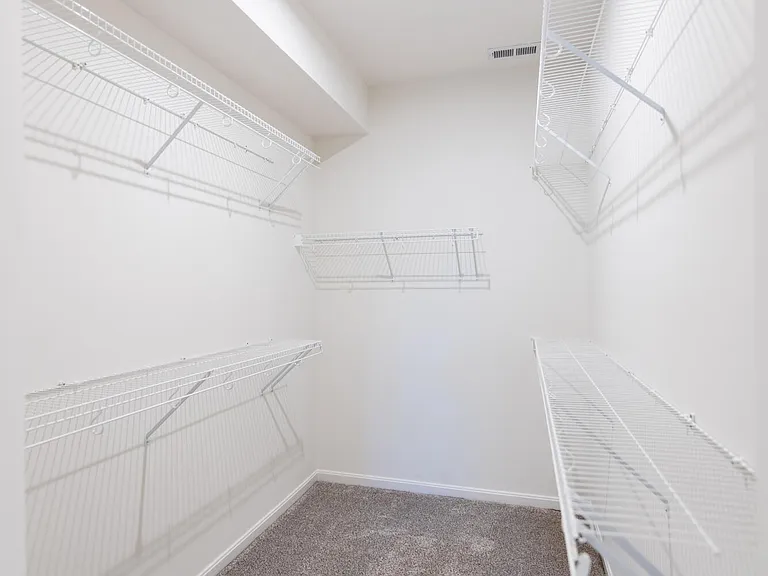 10029 Windcrest Farms Ln — Photo 31