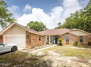 8500 Clamshell Ave, Ocean Springs, MS 39564