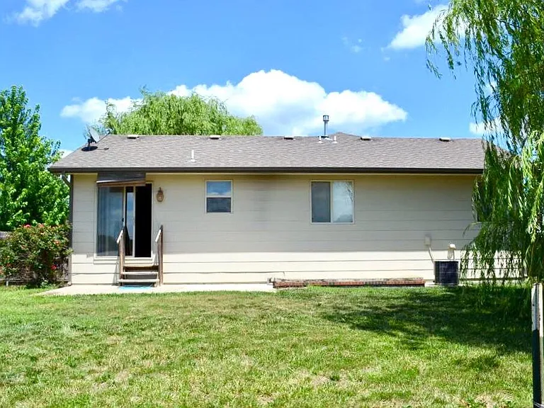 743 S Westview Cir — Photo 19