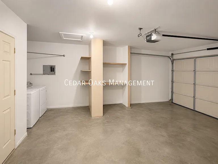2502 Trudi Pl — Photo 5