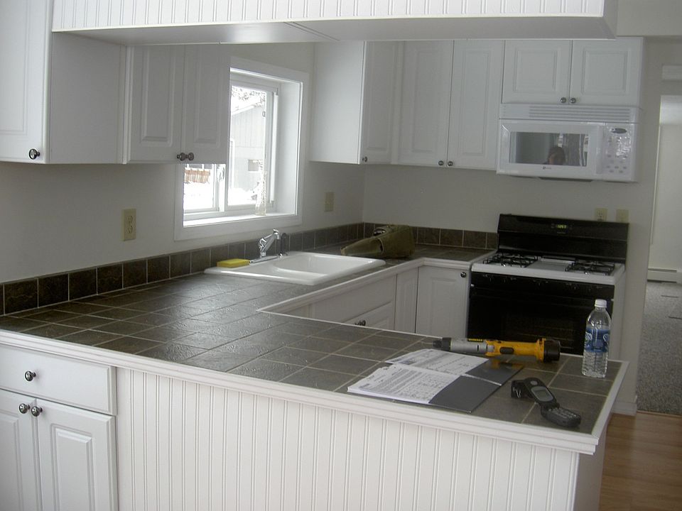 2nd image of 4693 Kenmore Dr