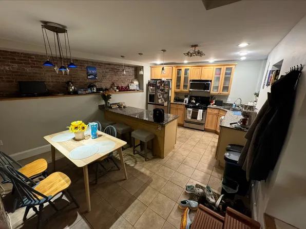 4 N Bennet Ct APT 2, Boston, MA 02113