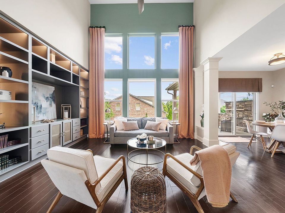 1st image of 301 Whitman Ct