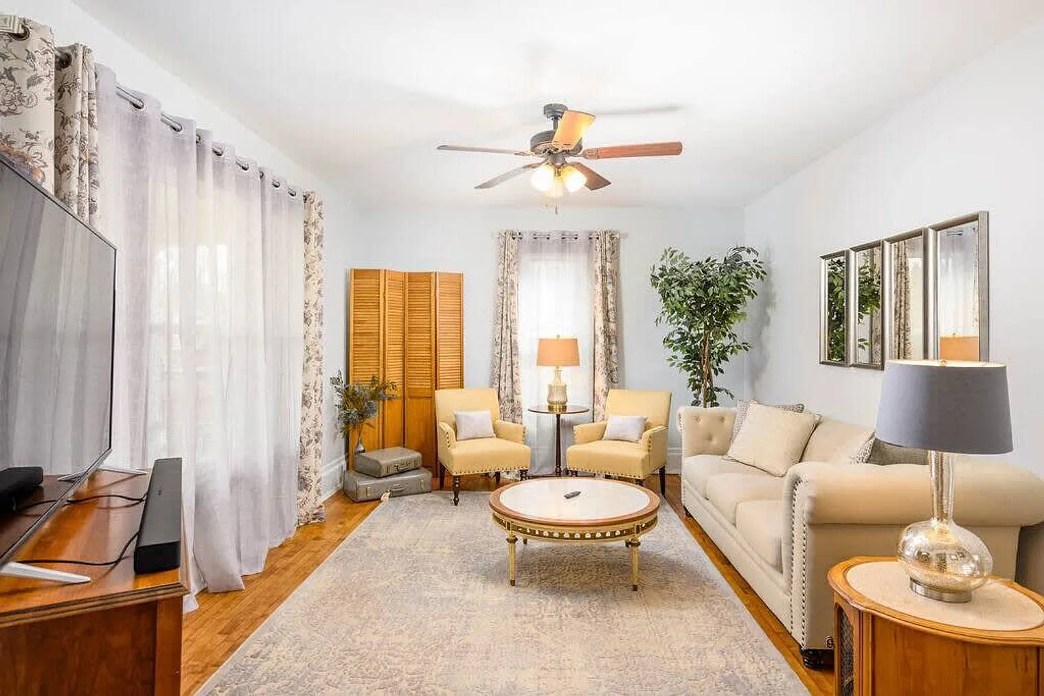4 bed, 2.0 bath, 1593 sqft, $10,628 — Photo 1