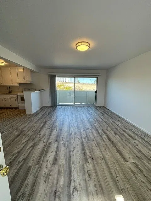 1 bed, 750 sqft, $3,200 — Photo 3
