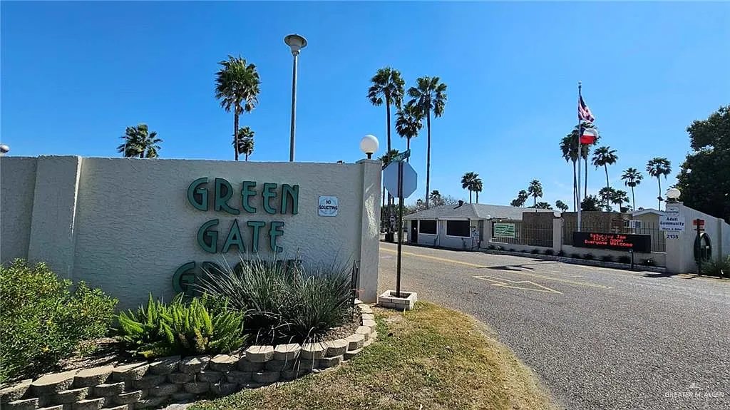 2 bed, 1.0 bath, 784 sqft, $775 — Photo 4