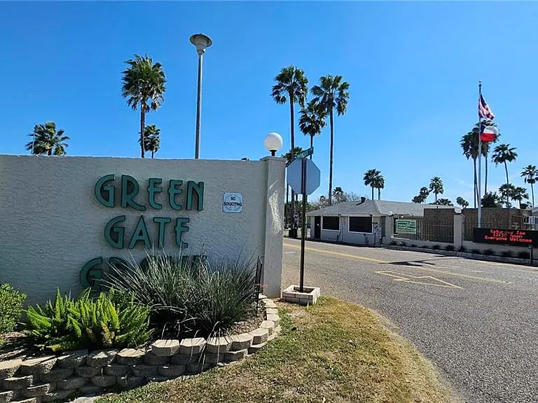 2408 Meadowlark St — Photo 4