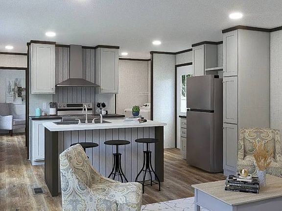 2nd image of 2145 N Dixie Hwy Lot 101