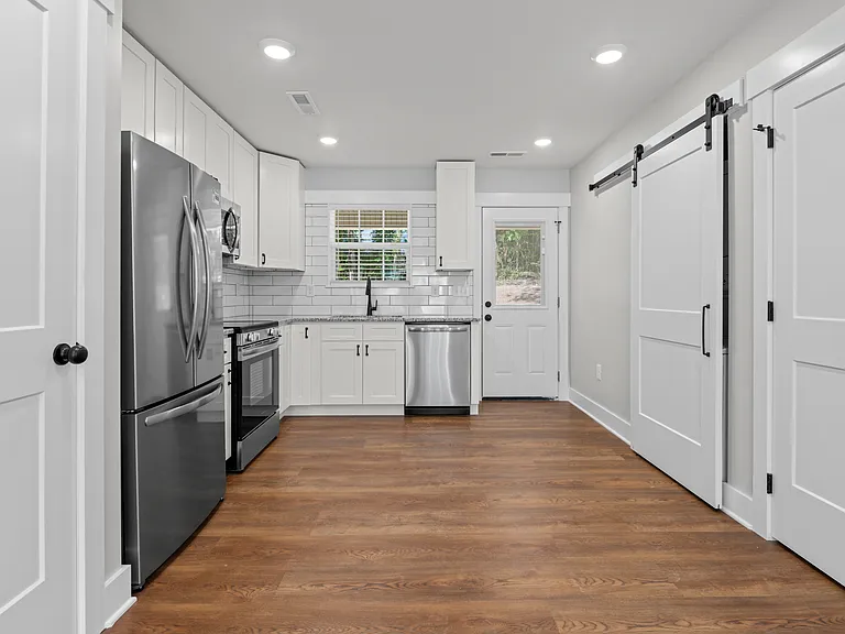 212 Doe Run Blvd — Photo 6