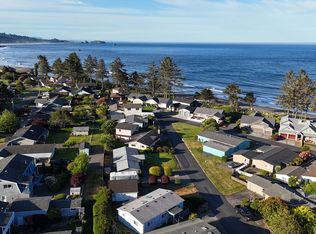 14721 Sandpiper Pl, Brookings, OR 97415