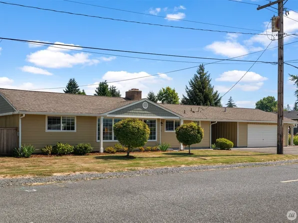 911 11th Street NW, Puyallup, WA 98371