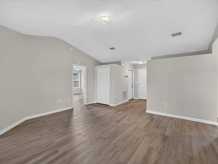 8519 Blazing Star Ct — Photo 6