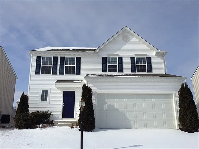 3 bed, 3.5 bath, 1764 sqft, $2,130 — Photo 1