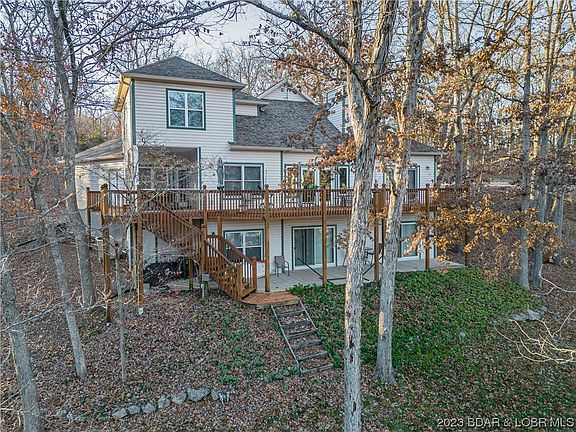 3rd image of 168 Woodhaven Cir