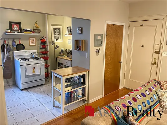 Rented by Astor Realty | media 36