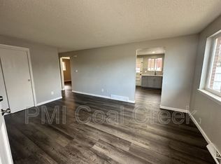 107 Forsyth Dr, Longmont, CO 80504
