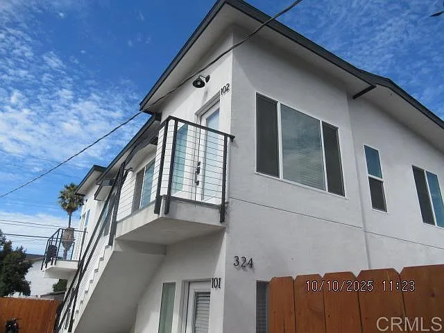 1 bed, 619 sqft, $1,900 — Photo 2