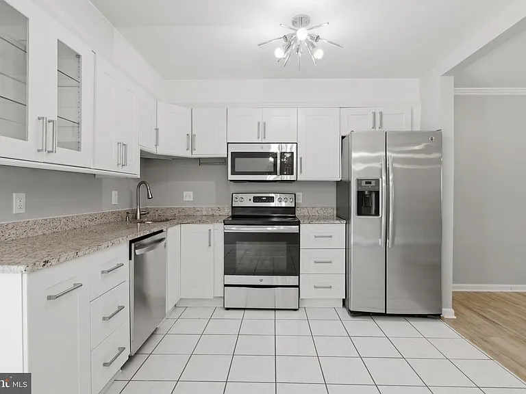 3833 Lansdale Ct #82 — Photo 23