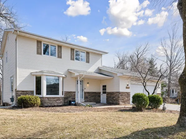 3835 Susan Ln, Minnetonka, MN 55345