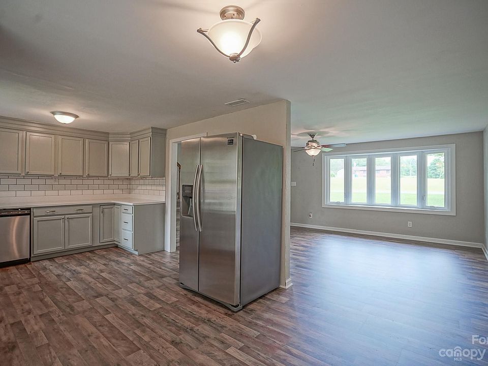 2773 Magnolia St, Conover, NC 28613 Zillow