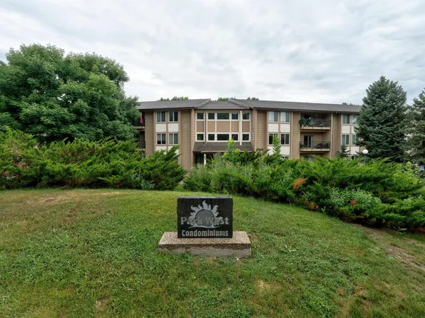 3963 Fairway Hills Dr, Rapid City, SD 57702