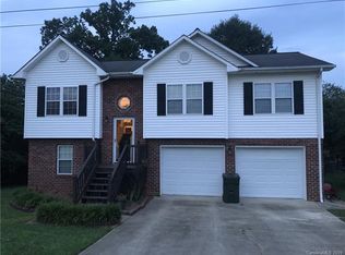 455 Redwood St, Hudson, NC 28638