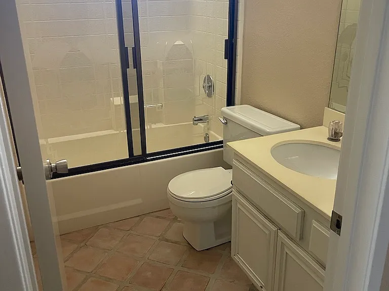 1038 Grape St — Photo 14