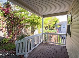 15043 SE Elm Park Dr, Clackamas, OR 97015